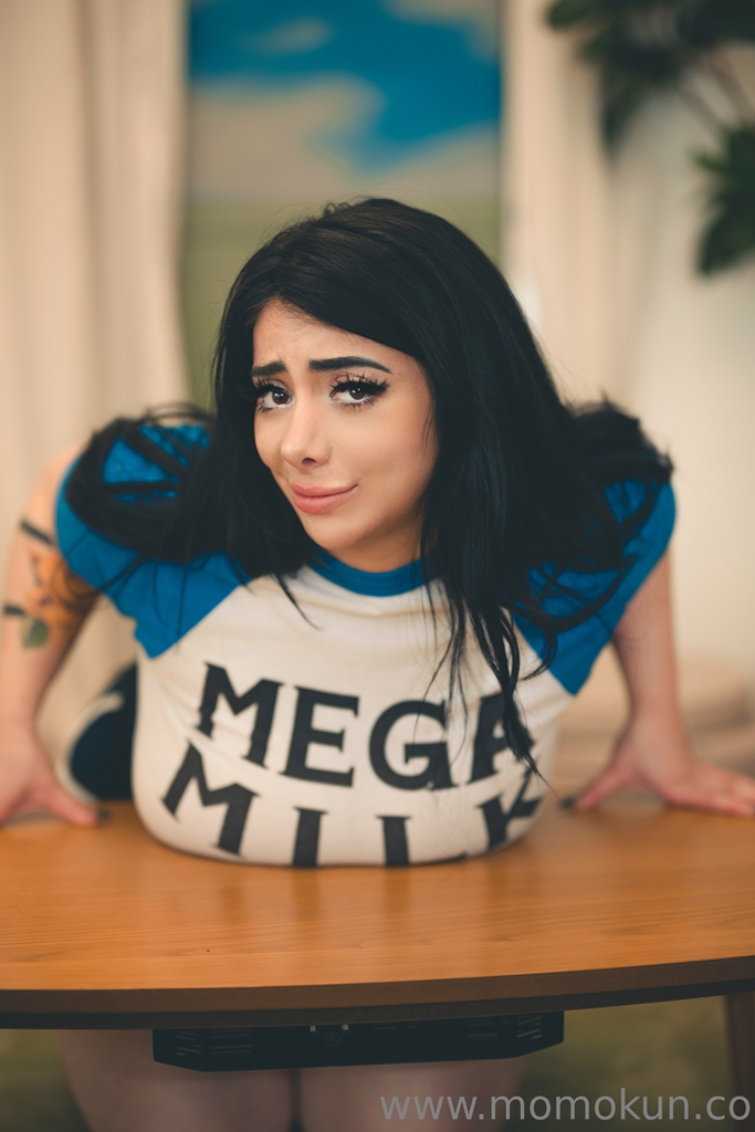 Momokun – Mega Milk [18P] 15